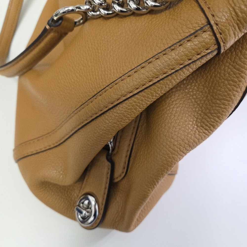 Coach 2017 Turnlock Edie Beige Camel Leather Shoulder Bag  Chain 36855 - Picture 7 of 16
